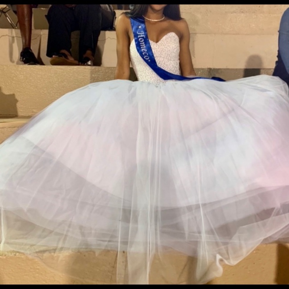 Wedding Gown/Homecoming Dress
